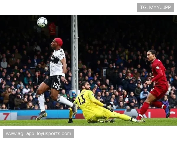 富勒姆抓住定位球机会